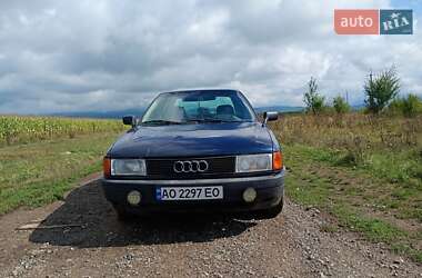 Седан Audi 80 1991 в Иршаве