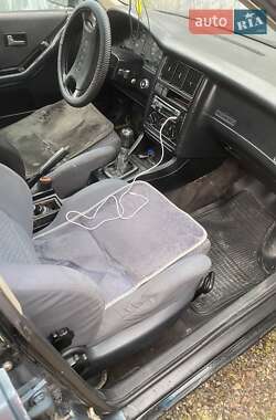 Седан Audi 80 1989 в Обаве