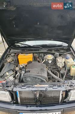 Универсал Audi 80 1993 в Киеве