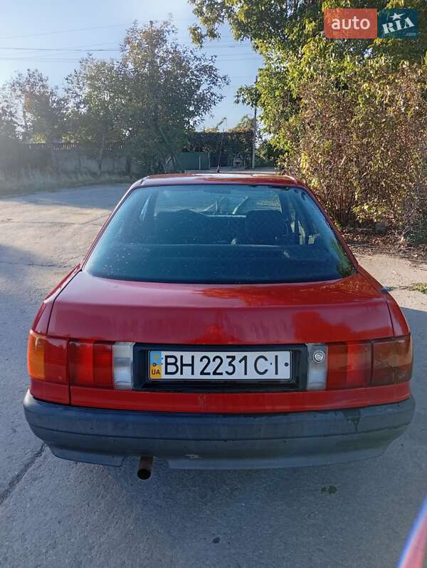 Седан Audi 80 1989 в Гайсине
