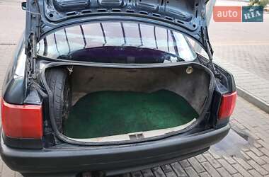 Седан Audi 80 1986 в 