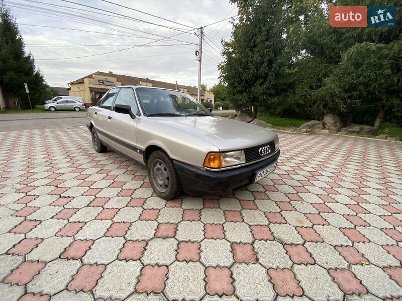 Седан Audi 80 1989 в Береговому