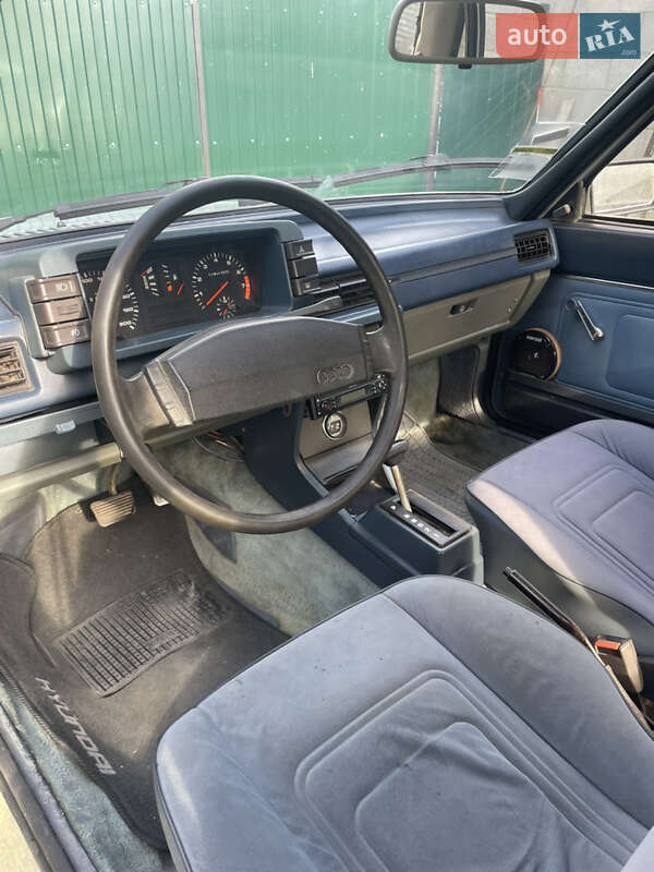 Седан Audi 80 1980 в Бобровице