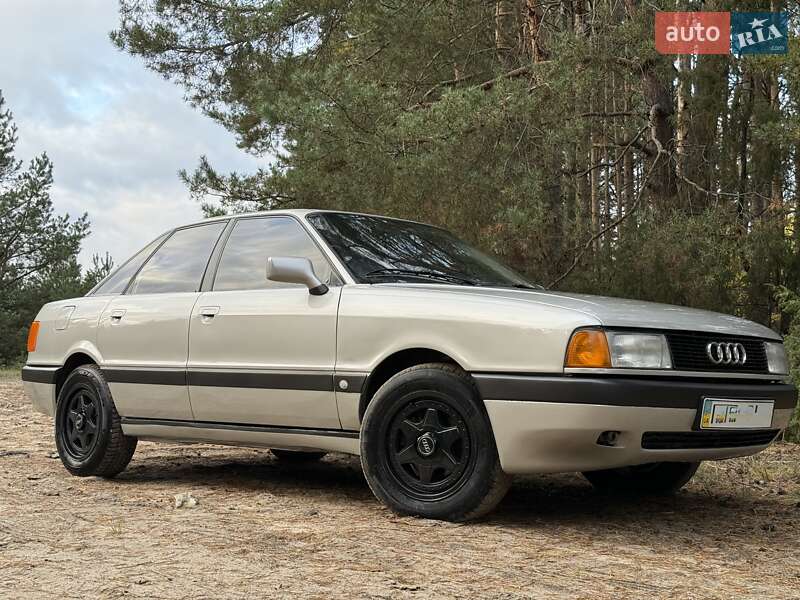 Седан Audi 80 1987 в 
