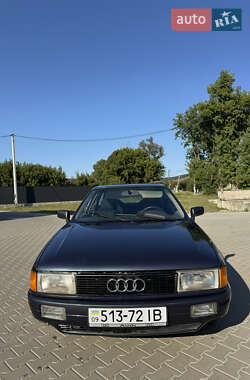 Седан Audi 80 1988 в 