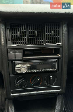 Седан Audi 80 1992 в 