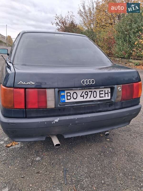 Седан Audi 80 1989 в Кременце