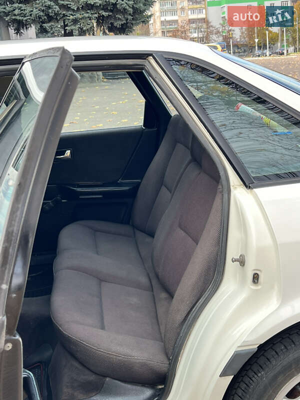 Седан Audi 80 1988 в Рівному