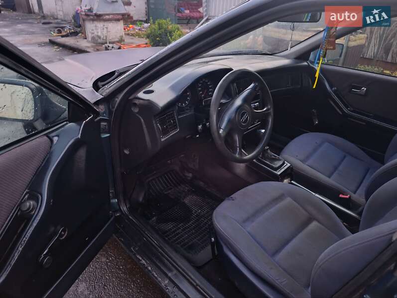 Седан Audi 80 1993 в Мироновке фото 3 Седан Audi 80 1993 в Мироновке