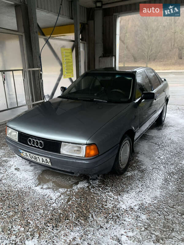 Седан Audi 80 1990 в Киеве