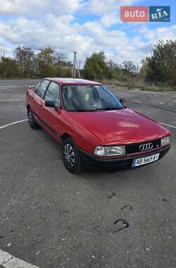 Седан Audi 80 1987 в Волочиске