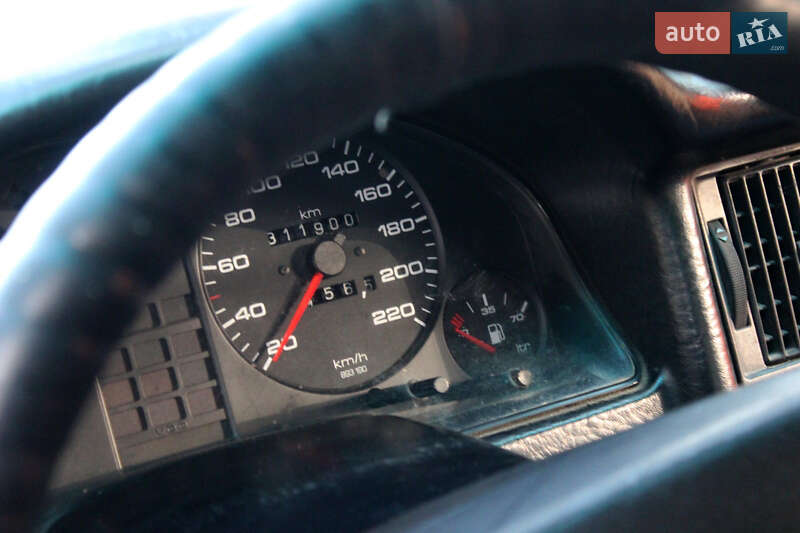 Седан Audi 80 1990 в Кременці