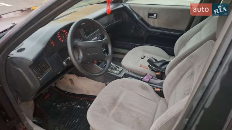 Седан Audi 80 1992 в Василькове