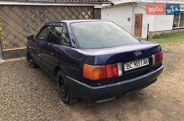 Седан Audi 80 1987 в Косове