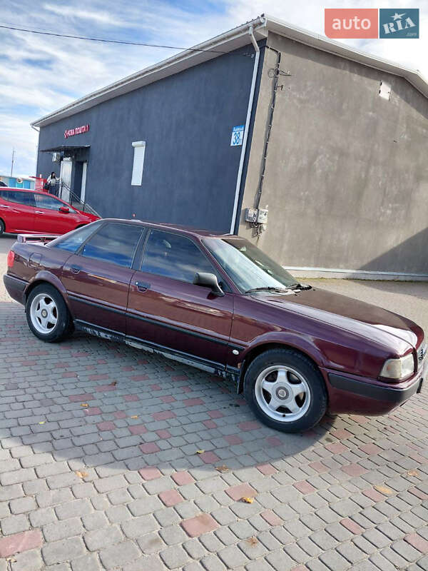 Седан Audi 80 1993 в Городку