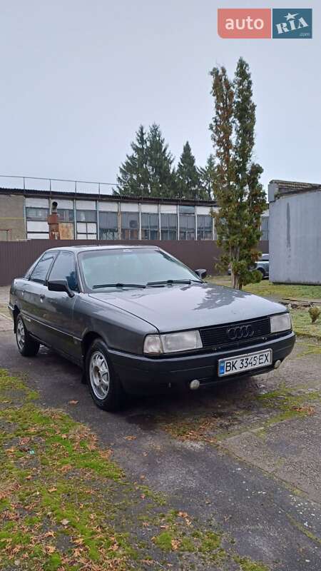 Седан Audi 80 1991 в Дубровиці