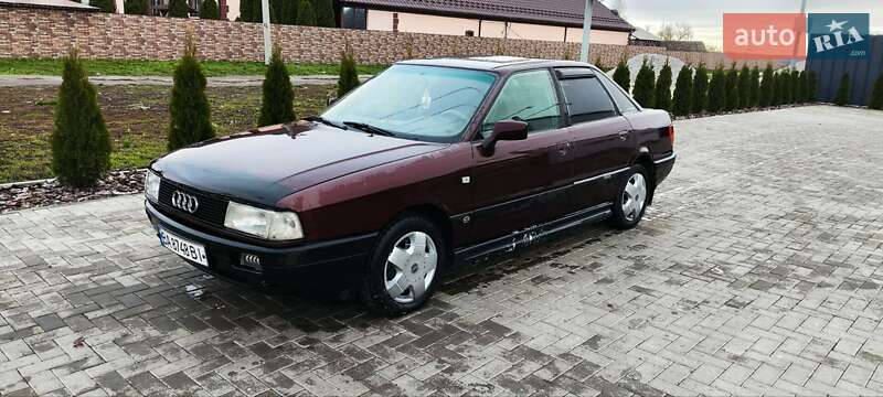 Седан Audi 80 1988 в Помошной