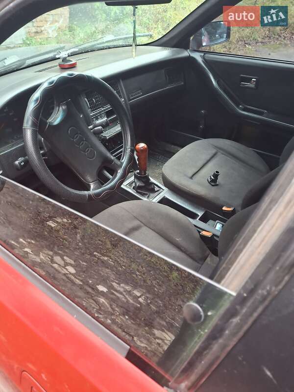 Седан Audi 80 1991 в Глухове