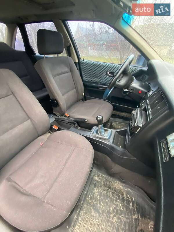 Седан Audi 80 1987 в Винниках