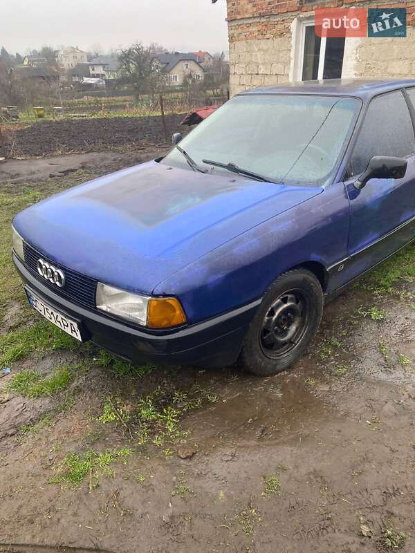 Седан Audi 80 1987 в Винниках