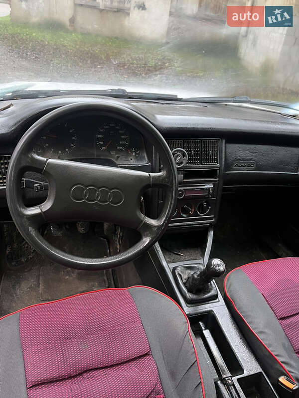 Седан Audi 80 1987 в Хотине