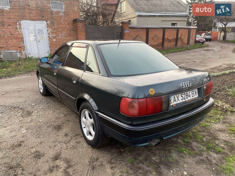Седан Audi 80 1993 в Харкові