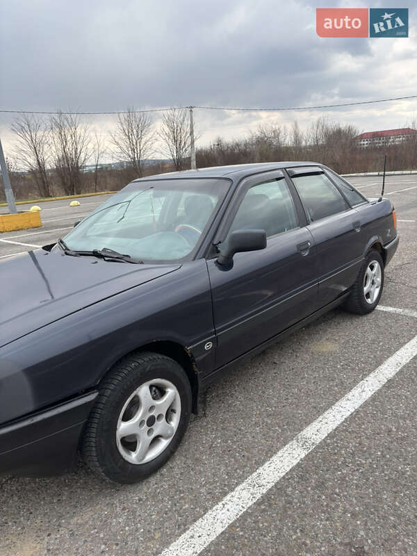 Седан Audi 80 1989 в Чернівцях фото 10 Седан Audi 80 1989 в Чернівцях