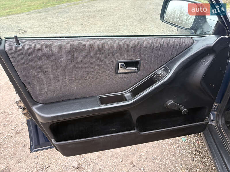 Седан Audi 80 1991 в Ромнах фото 10 Седан Audi 80 1991 в Ромнах