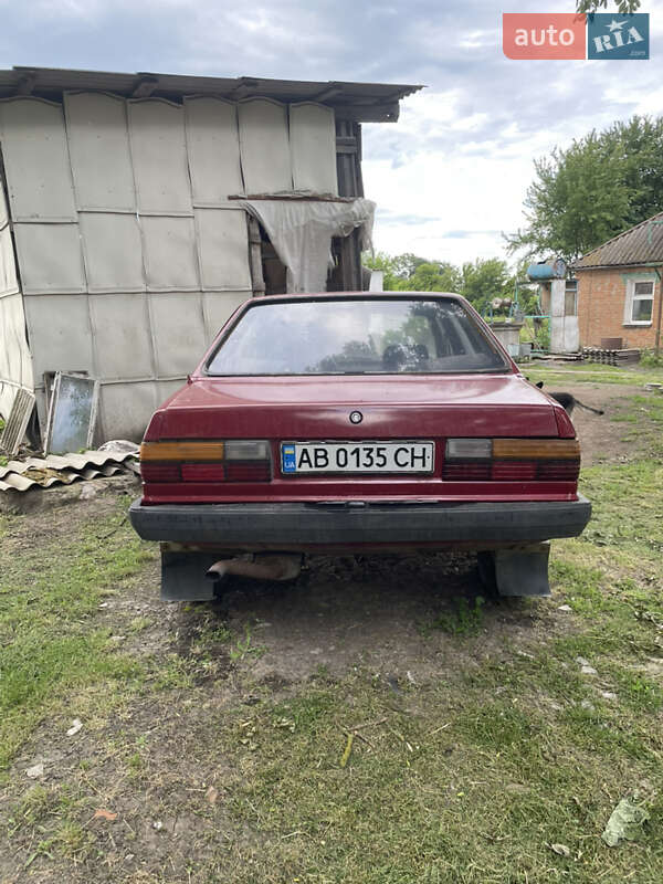 Седан Audi 80 1982 в Калиновке
