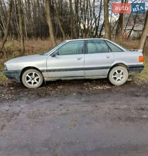 Седан Audi 80 1987 в Виноградове фото 2 Седан Audi 80 1987 в Виноградове