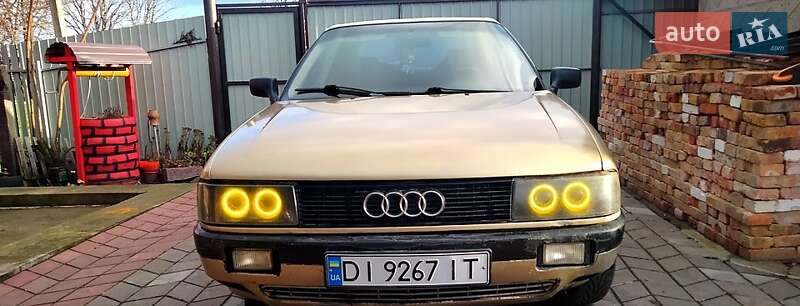 Седан Audi 80 1987 в Новомиргороде