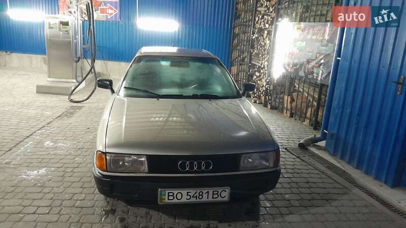 Седан Audi 80 1987 в Кременце