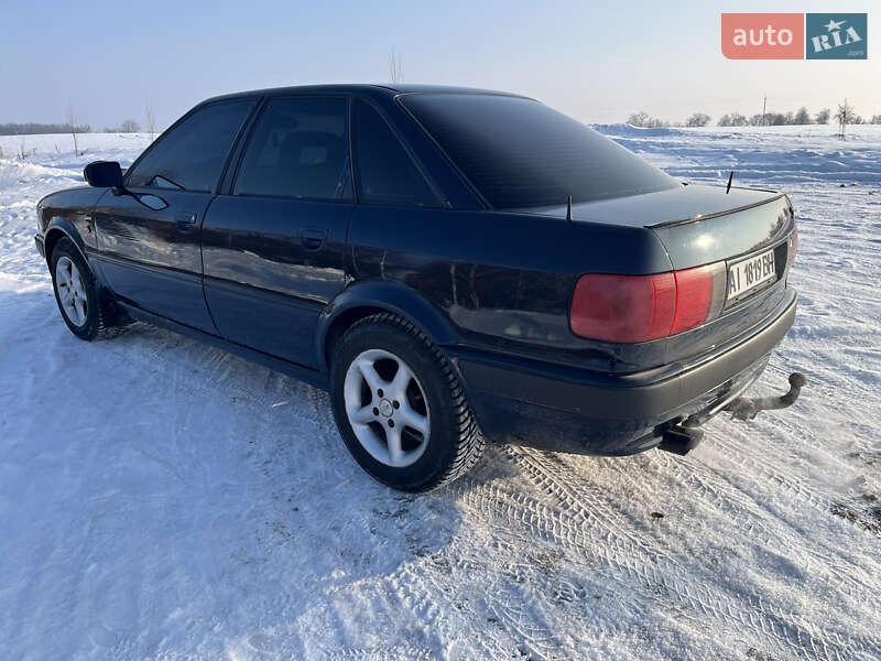 Седан Audi 80 1993 в Глухове