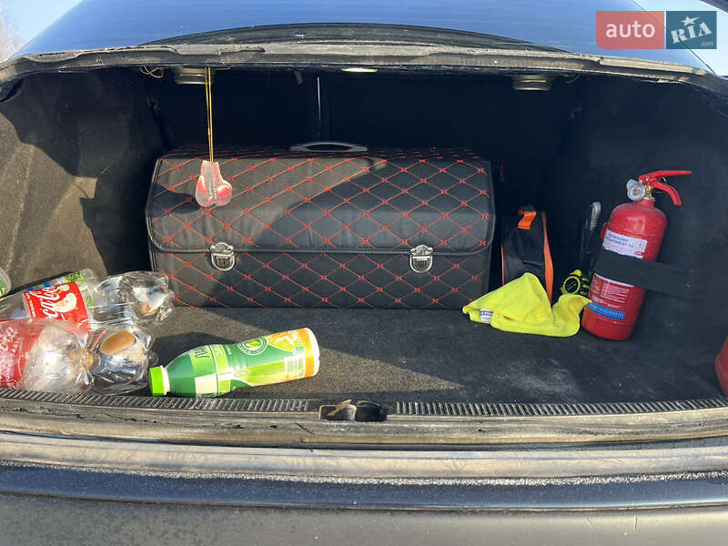 Седан Audi 80 1993 в Глухове