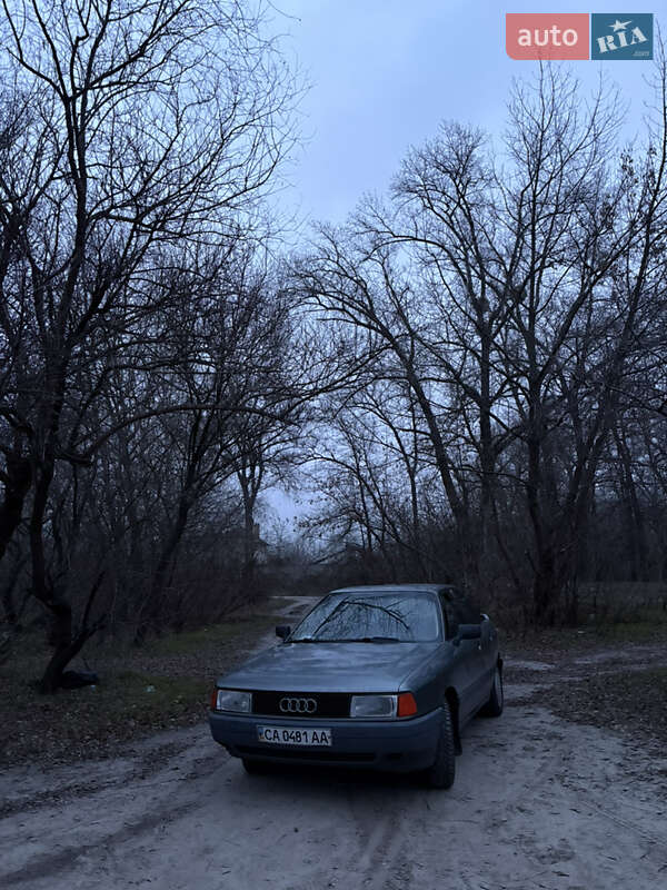Седан Audi 80 1990 в Киеве