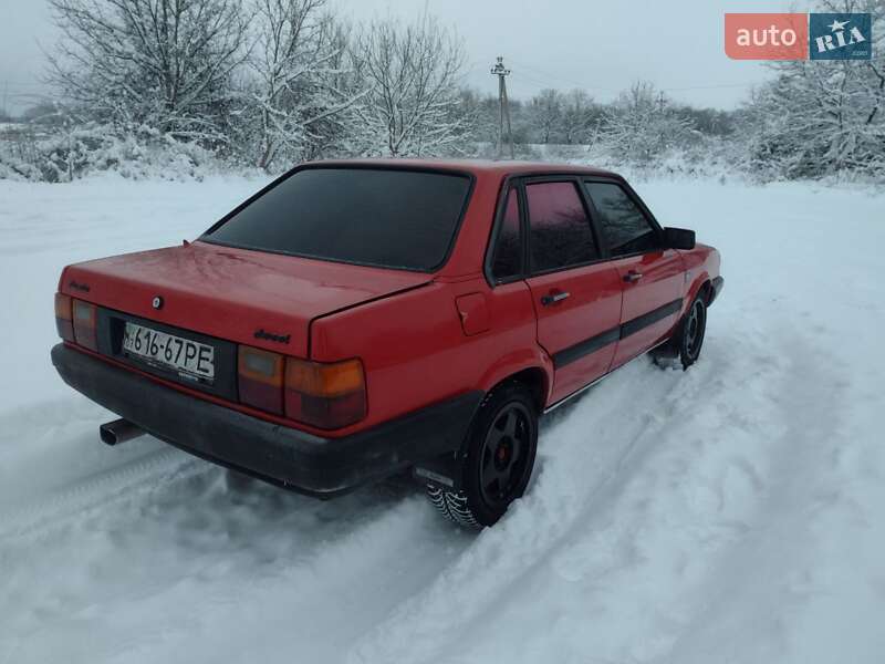Седан Audi 80 1986 в Виноградове