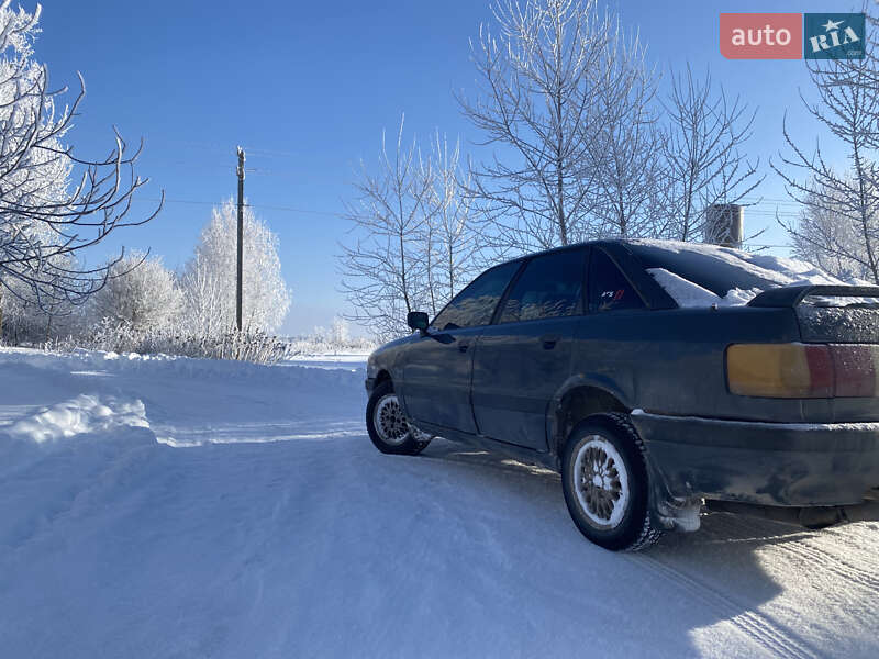 Седан Audi 80 1987 в Ровно