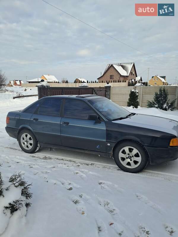 Седан Audi 80 1986 в Рокитном