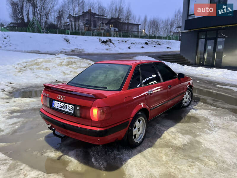 Седан Audi 80 1992 в Новояворівську