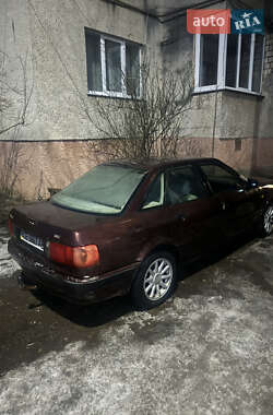 Седан Audi 80 1992 в Черновцах