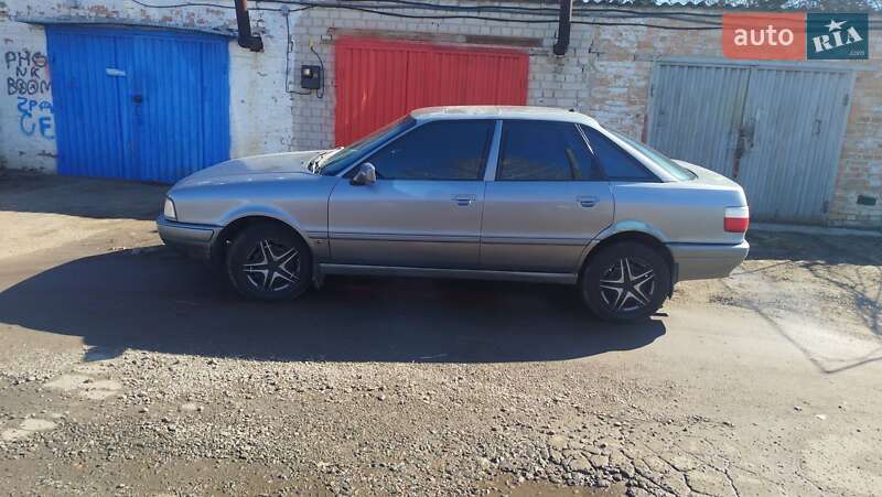 Седан Audi 80 1990 в Смеле