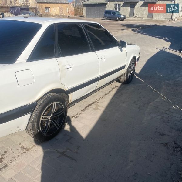 Седан Audi 80 1989 в Городке фото 7 Седан Audi 80 1989 в Городке