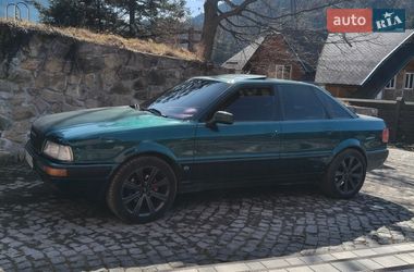 Седан Audi 80 1993 в Яремче