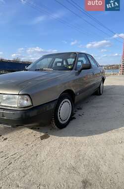 Седан Audi 80 1989 в Городке