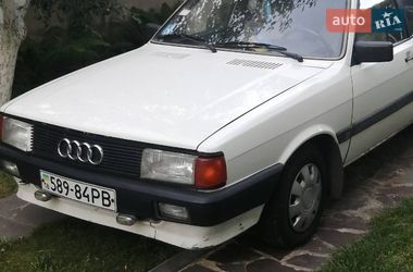 Седан Audi 80 1985 в Киеве