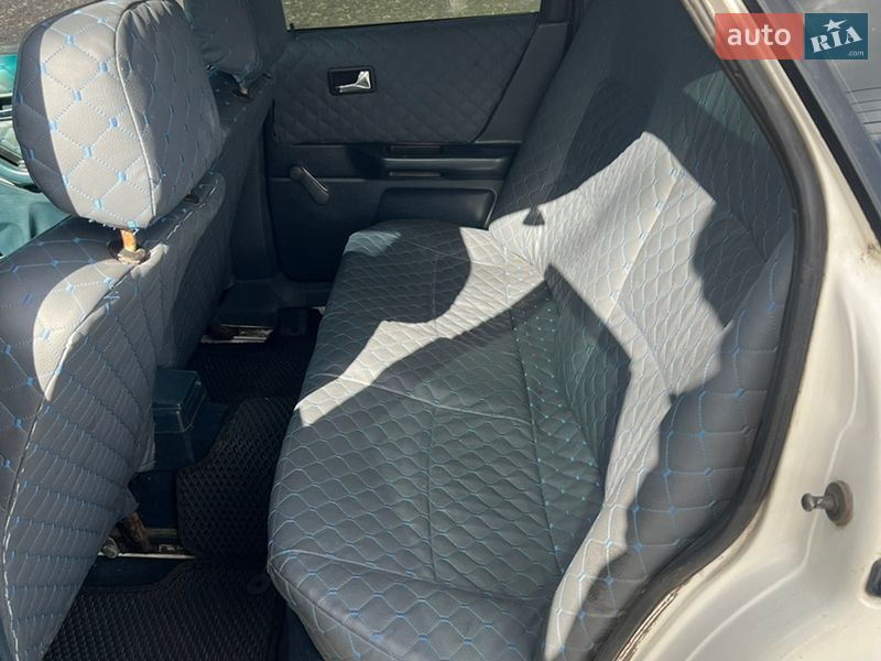 Седан Audi 80 1987 в Новомосковську