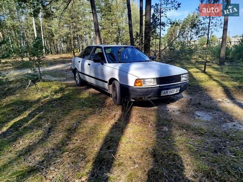 Седан Audi 80 1988 в Барановке