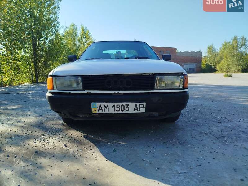 Седан Audi 80 1988 в Барановке