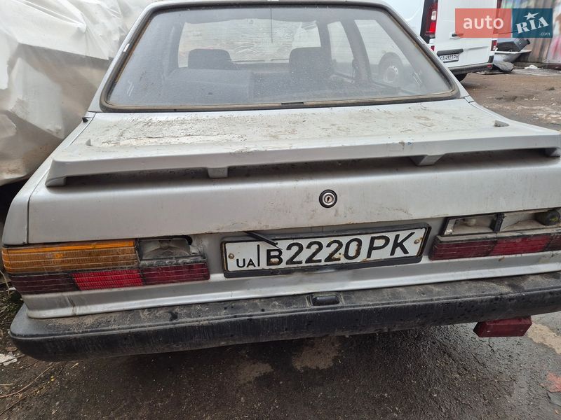 Седан Audi 80 1982 в Киеве