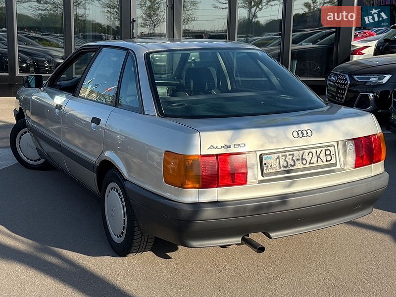 Седан Audi 80 1986 в Києві
